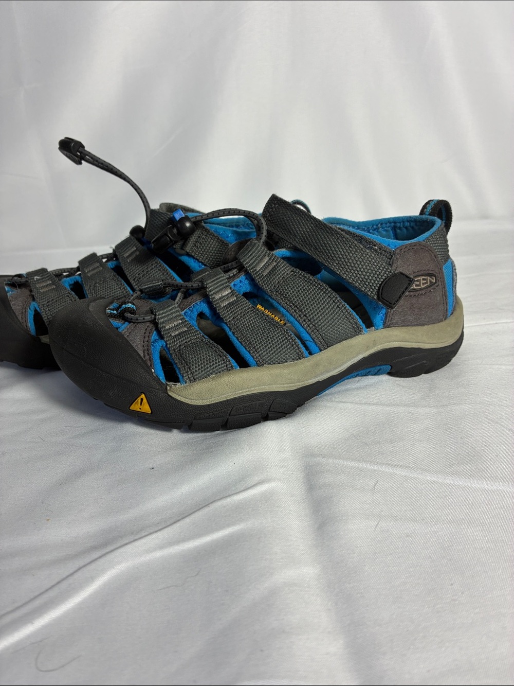 KEEN Kids Newport H2 Gray and Blue Closed-Toe Sport Sandal size 1